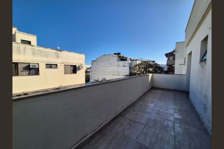 Apartamento à venda com 174m², 3 quartos e 2 vagasVaranda da suite