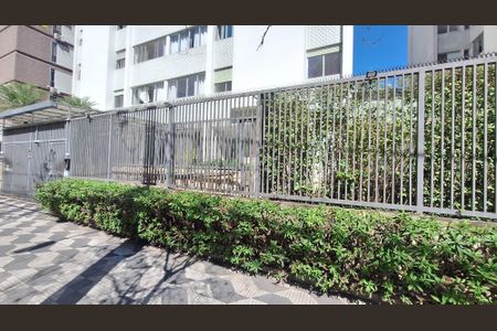 Apartamento para alugar com 90m², 2 quartos e 1 vagaFachada