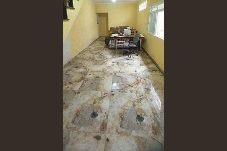 Casa à venda com 200m², 2 quartos e 1 vaga