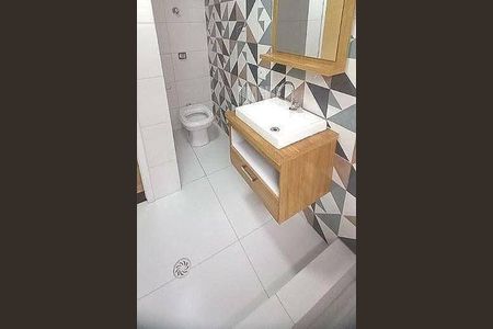 Casa à venda com 200m², 2 quartos e 1 vaga