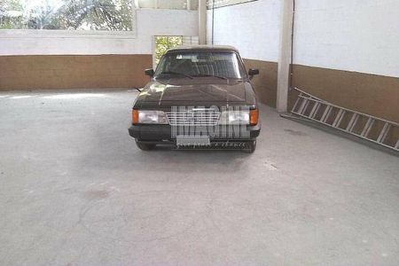 Casa à venda com 200m², 2 quartos e 1 vaga