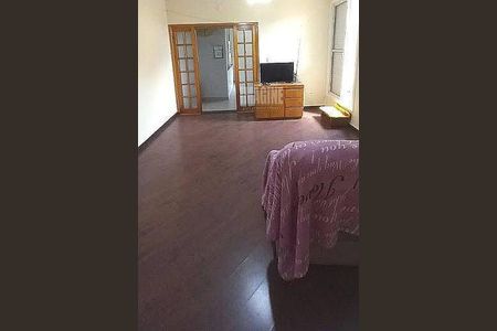 Casa à venda com 200m², 2 quartos e 1 vaga