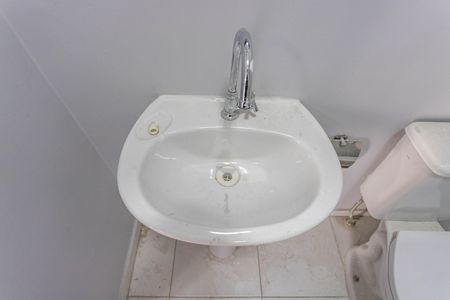 Banheiro Social de apartamento à venda com 3 quartos, 63m² em Centro, Diadema