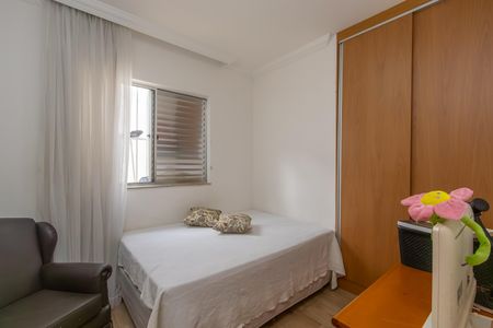 Casa à venda com 360m², 3 quartos e 5 vagasQuarto 2