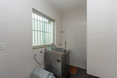 Casa à venda com 360m², 3 quartos e 5 vagasÁrea de Serviço
