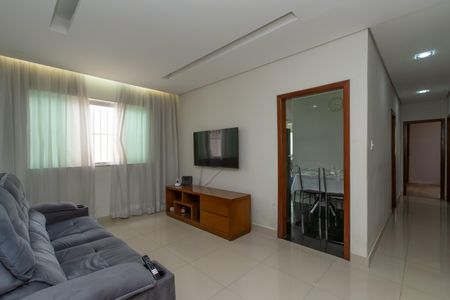 Sala de casa à venda com 3 quartos, 360m² em Santa Amelia, Belo Horizonte