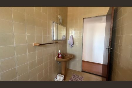 Apartamento à venda com 80m², 2 quartos e 1 vaga Apartamento à venda com 80m², 2 quartos e 1 vagaBanheiro