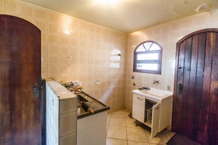 Casa de condomínio à venda com 385m², 4 quartos e 1 vagaÁrea de Serviço