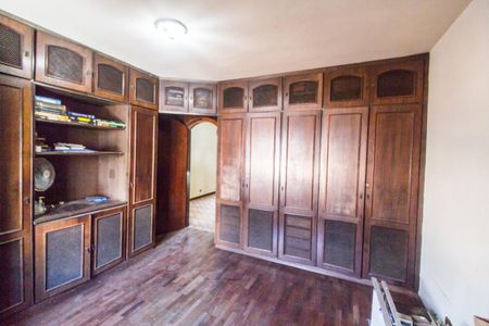 Casa de condomínio à venda com 385m², 4 quartos e 1 vagaQuarto 