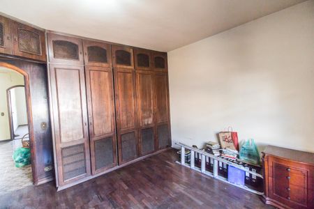 Casa de condomínio à venda com 385m², 4 quartos e 1 vagaQuarto 