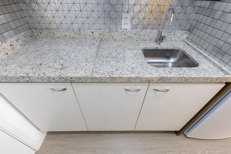 Studio para alugar com 25m², 1 quarto e sem vaga Studio para alugar com 25m², 1 quarto e sem vagaCozinha