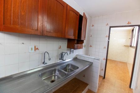 Casa à venda com 190m², 4 quartos e 5 vagas Casa à venda com 190m², 4 quartos e 5 vagasCozinha