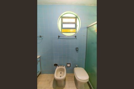 Casa à venda com 190m², 4 quartos e 5 vagas Casa à venda com 190m², 4 quartos e 5 vagasBanheiro da Suíte