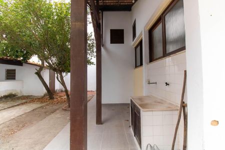 Casa à venda com 190m², 4 quartos e 5 vagas Casa à venda com 190m², 4 quartos e 5 vagasÁrea de Serviço