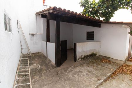 Casa à venda com 190m², 4 quartos e 5 vagas Casa à venda com 190m², 4 quartos e 5 vagasÁrea externa