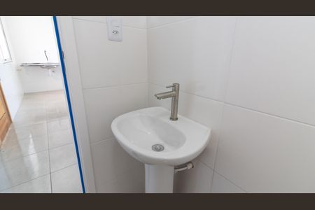 Banheiro de casa para alugar com 2 quartos, 48m² em Cidade Patriarca, São Paulo