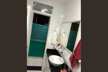 Apartamento à venda com 75m², 3 quartos e sem vaga