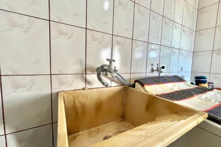 Casa à venda com 100m², 4 quartos e 1 vaga Casa à venda com 100m², 4 quartos e 1 vagaÁrea de Serviço