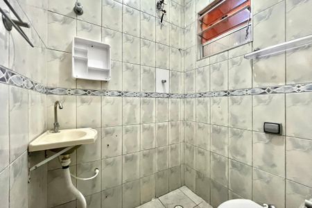 Casa à venda com 100m², 4 quartos e 1 vaga Casa à venda com 100m², 4 quartos e 1 vagaEdícula