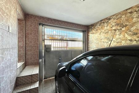 Casa à venda com 100m², 4 quartos e 1 vaga Casa à venda com 100m², 4 quartos e 1 vagaGaragem