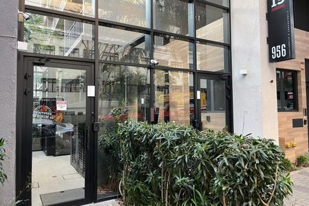 Studio à venda com 24m², 1 quarto e sem vaga Studio à venda com 24m², 1 quarto e sem vagaFachada