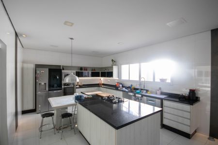 Casa para alugar com 550m², 4 quartos e 8 vagasCozinha