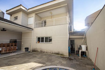 Casa para alugar com 550m², 4 quartos e 8 vagasQuintal