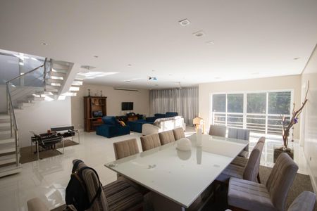 Sala de casa para alugar com 4 quartos, 550m² em Jardim Guapira, São Paulo