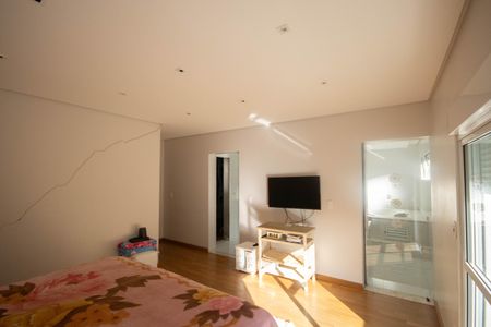 Casa para alugar com 550m², 4 quartos e 8 vagasSuíte 1