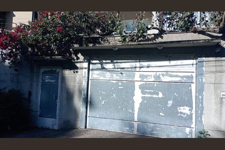 Casa para alugar com 550m², 4 quartos e 8 vagasFachada