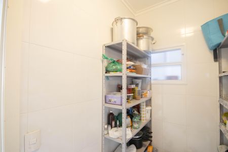 Casa para alugar com 550m², 4 quartos e 8 vagasDespensa