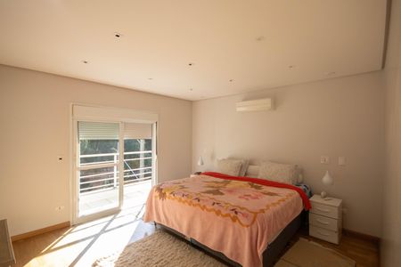 Casa para alugar com 550m², 4 quartos e 8 vagasSuíte 1