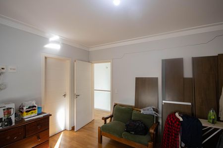 Casa para alugar com 550m², 4 quartos e 8 vagasSuíte 2