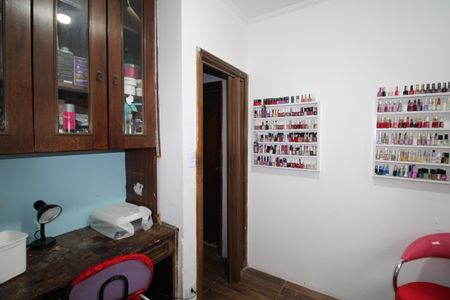 Casa à venda com 316m², 6 quartos e 2 vagasQuarto 4