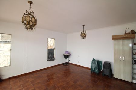 Casa à venda com 316m², 6 quartos e 2 vagasSala 2