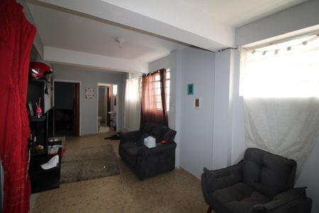 Casa à venda com 316m², 6 quartos e 2 vagasCasa 3 - Sala