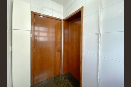 Apartamento à venda com 116m², 3 quartos e 2 vagas Apartamento à venda com 116m², 3 quartos e 2 vagasÁrea de Serviço