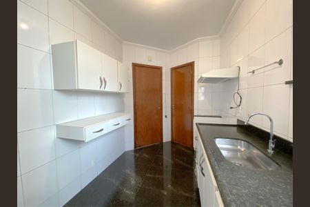 Apartamento à venda com 116m², 3 quartos e 2 vagas Apartamento à venda com 116m², 3 quartos e 2 vagasCozinha