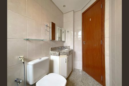 Apartamento à venda com 116m², 3 quartos e 2 vagas Apartamento à venda com 116m², 3 quartos e 2 vagasBanheiro da Suíte