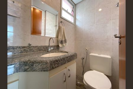 Apartamento à venda com 116m², 3 quartos e 2 vagas Apartamento à venda com 116m², 3 quartos e 2 vagasLavabo