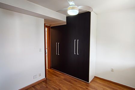 Apartamento à venda com 256m², 3 quartos e 2 vagasQuarto 1