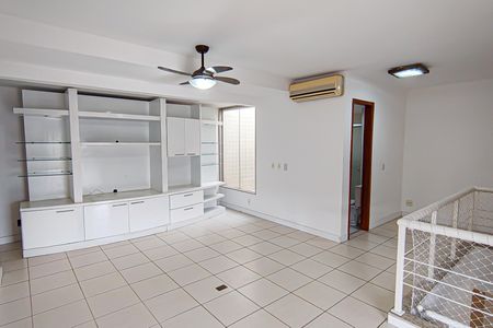 Apartamento à venda com 256m², 3 quartos e 2 vagasHall