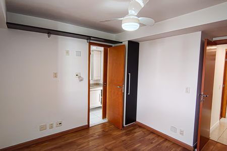 Apartamento à venda com 256m², 3 quartos e 2 vagasQuarto 1