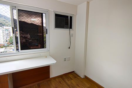 Apartamento à venda com 256m², 3 quartos e 2 vagasQuarto 2