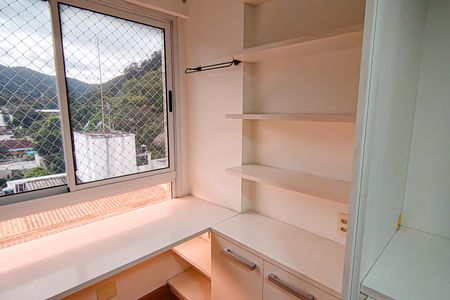 Apartamento à venda com 256m², 3 quartos e 2 vagasCloset da suíte