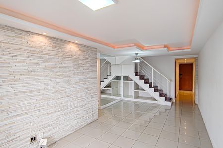 Apartamento à venda com 256m², 3 quartos e 2 vagasSala