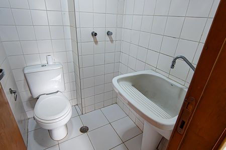 Apartamento à venda com 256m², 3 quartos e 2 vagasBanheiro de Serviço