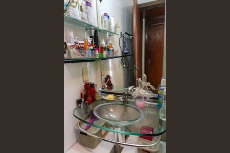 Apartamento à venda com 82m², 2 quartos e 1 vaga Apartamento à venda com 82m², 2 quartos e 1 vagaBanheiro