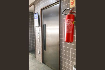 Apartamento à venda com 82m², 2 quartos e 1 vaga Apartamento à venda com 82m², 2 quartos e 1 vagaPortaria