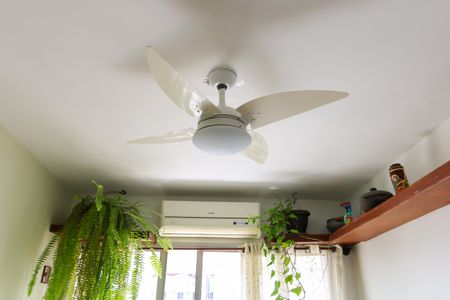 Apartamento à venda com 82m², 2 quartos e 1 vaga Apartamento à venda com 82m², 2 quartos e 1 vagaSala